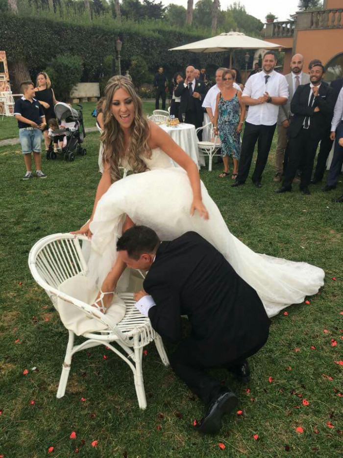 Lancio della giarrettiera! - Le Mariage - Atelier Sposi - Ferrara e Modena