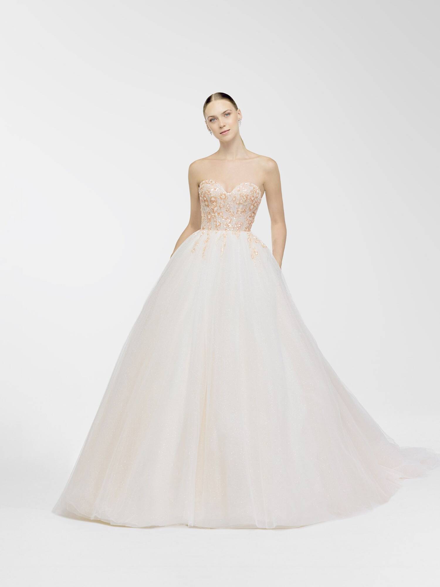 adelinda-d-c997cf09-MO